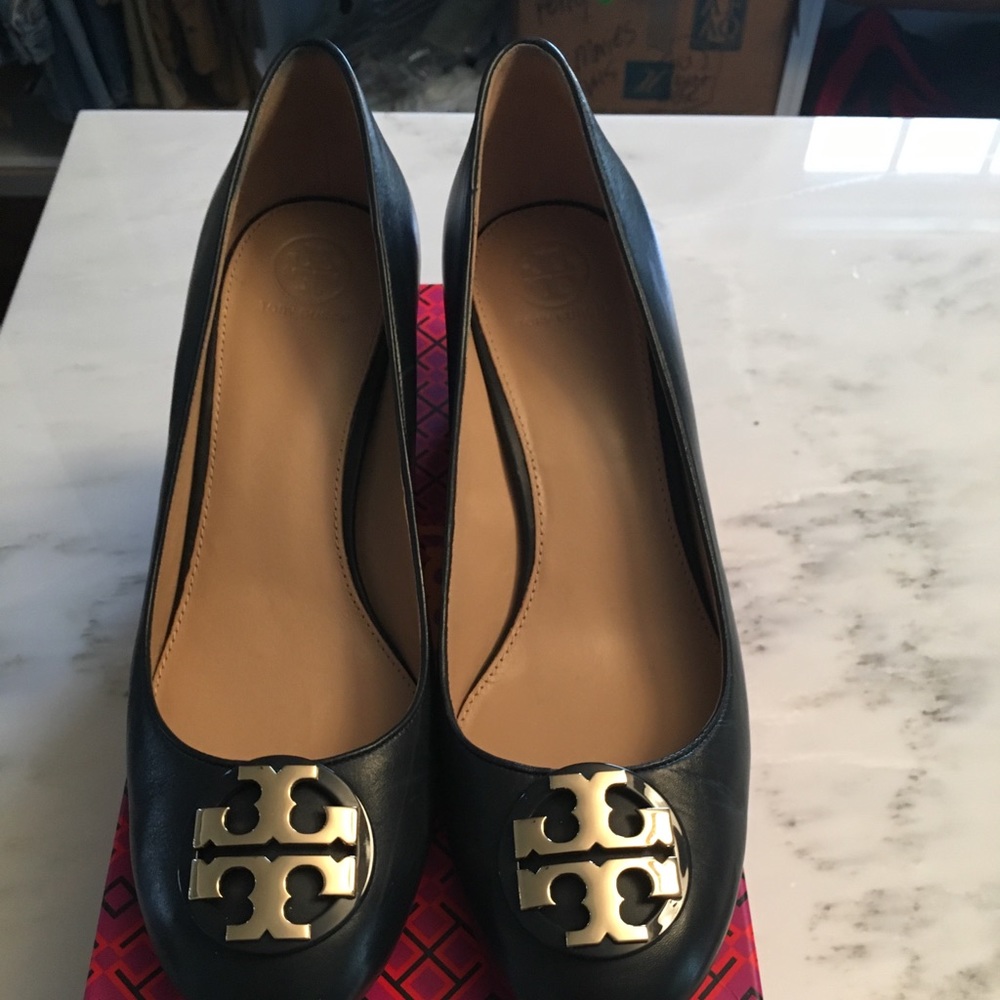 Tory Burch pumps